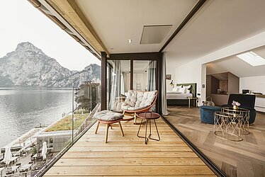 Ausblick vom Balkon der Panorama Suite Traunstein