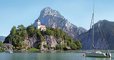 Traunkirchen mit Traunstein, (c) Oberösterreich Tourismus GmbH, Andreas Röbl