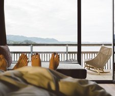  Enjoy the view of the lake from your bed