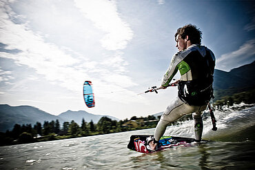 Kiten am Traunsee, (c) Oberösterreich Tourismus GmbH Hermann Erber