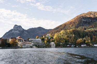 Seehotel Das Traunsee in Autumn