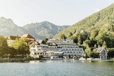 Seehotel Das Traunsee with exclusive direct lake access