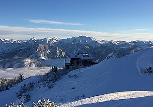 Blick von der Bergstation Feuerkogel zur Kranabethhütte